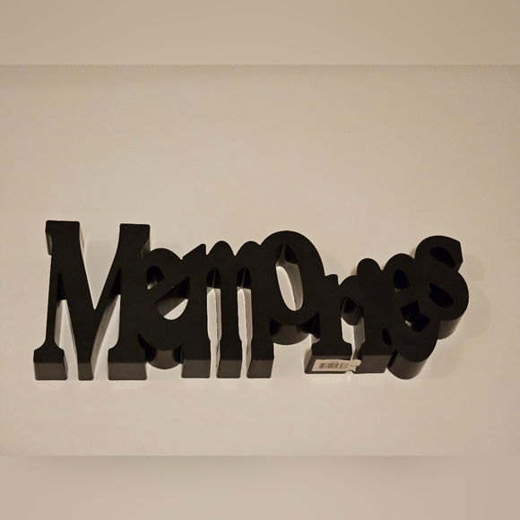 🆕️Memories Word Decor | Wall Art | Tabletop | Resin/Plastic | Farmhouse |Accent - Picture 2 of 5